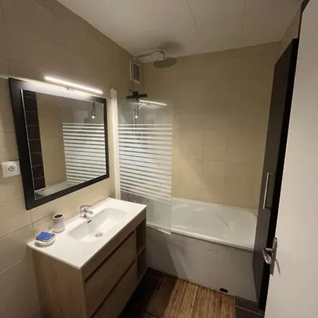 Spacieux 4 Personnes Sixieme Apartamento